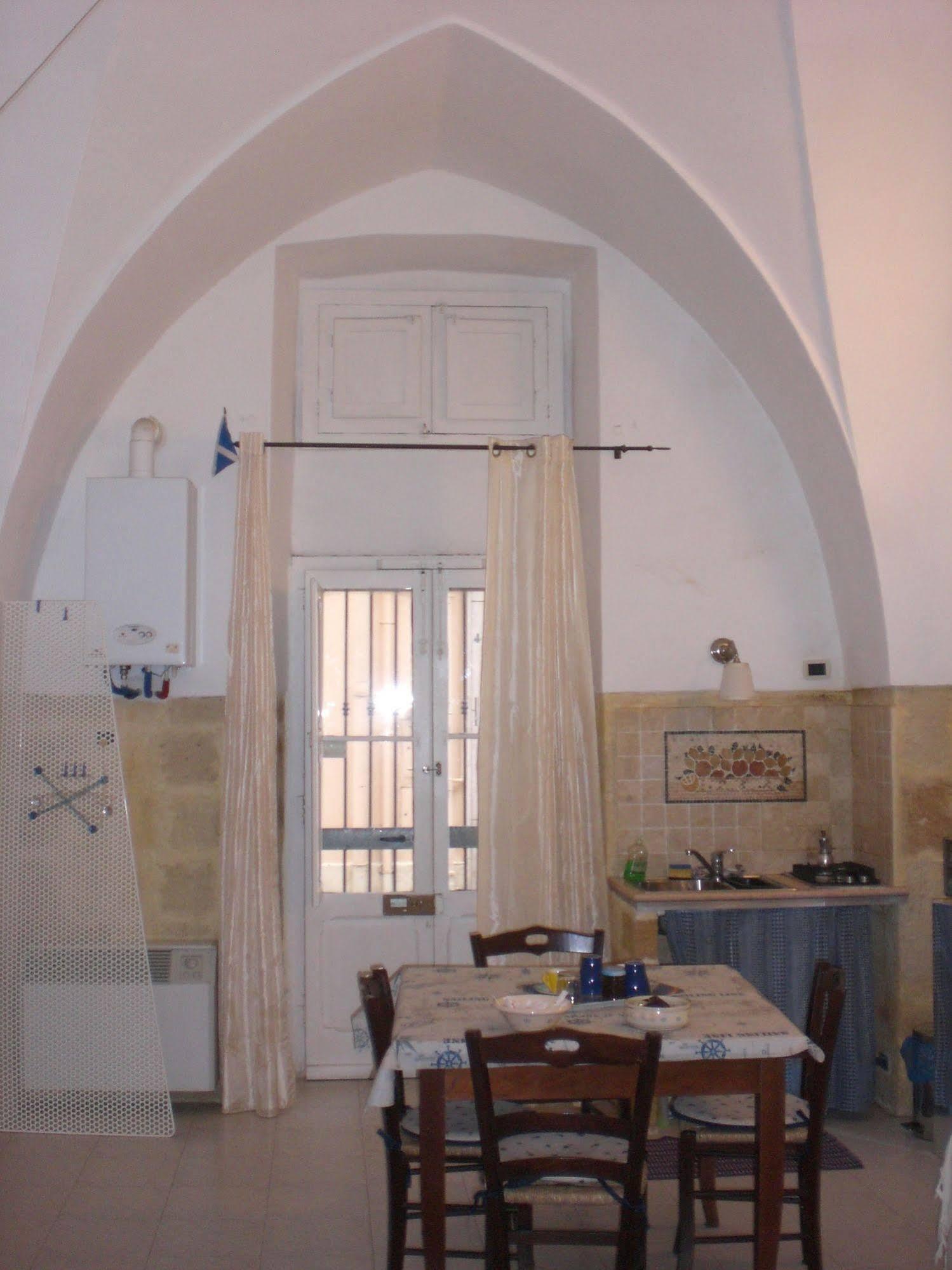 Bed & Breakfast Mare Nostrum Brindisi Eksteriør billede